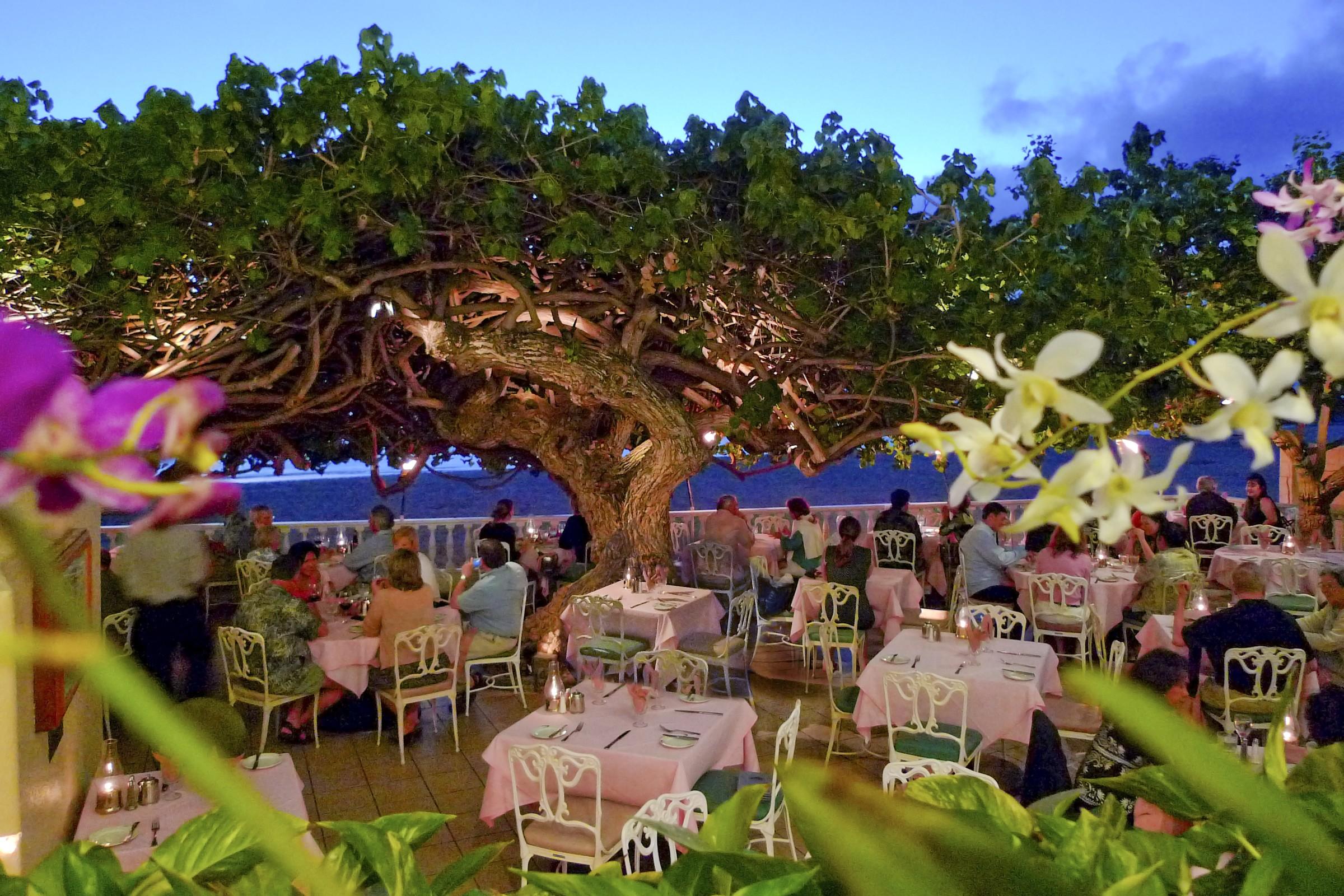 הונולולו Kaimana Beach Hotel מראה חיצוני תמונה