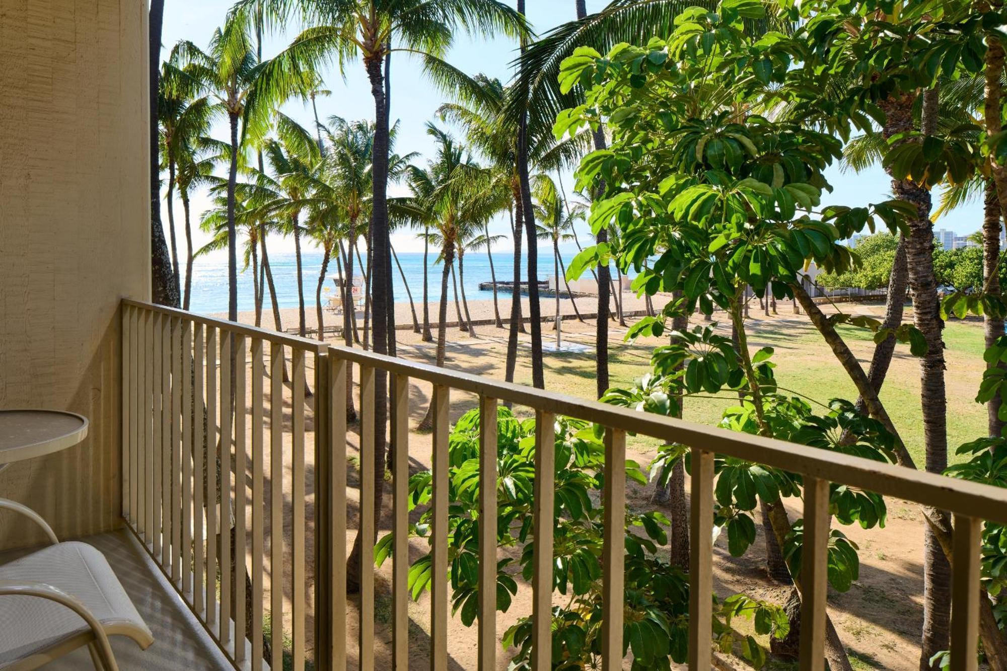 הונולולו Kaimana Beach Hotel מראה חיצוני תמונה